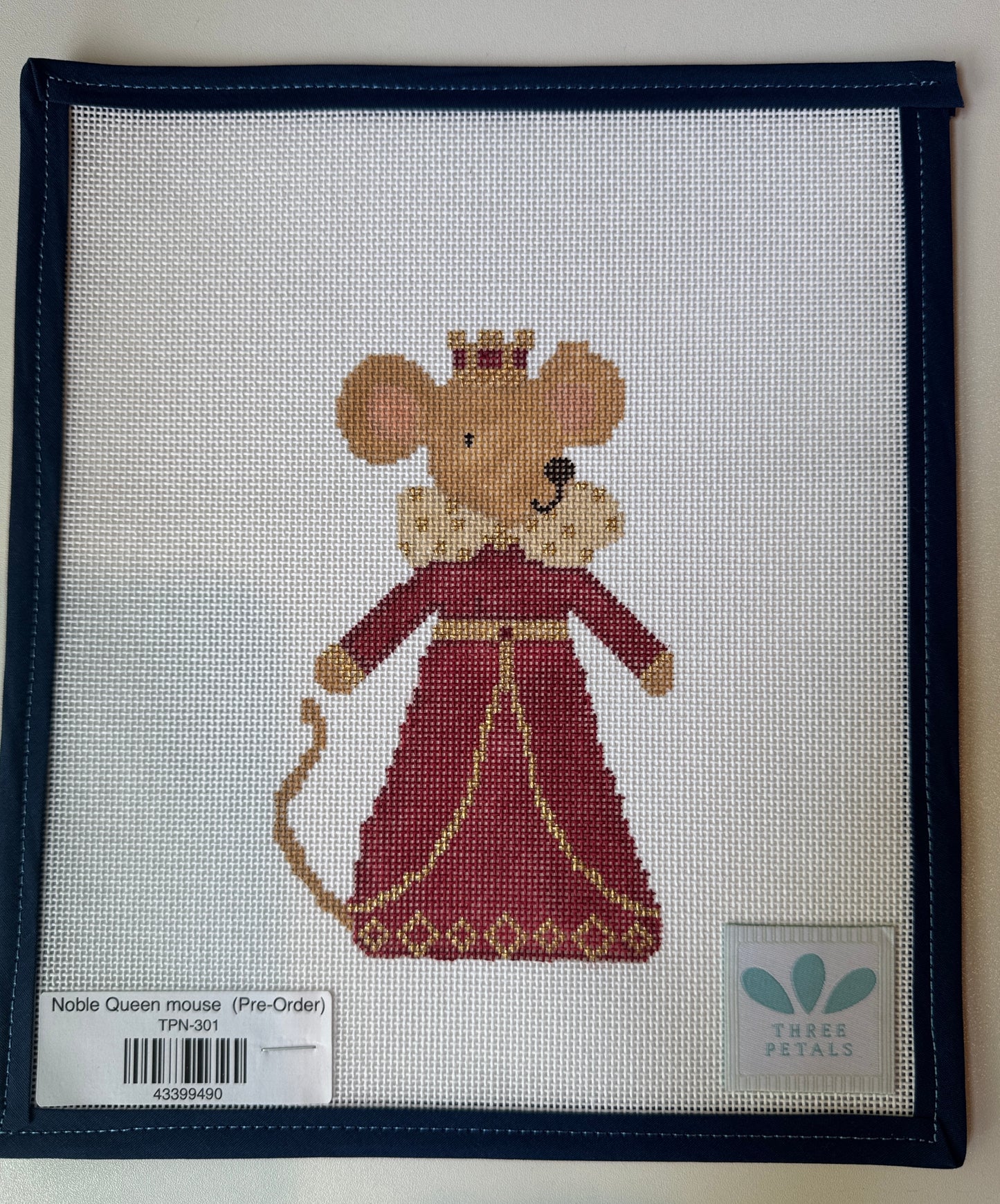 Noble Queen mouse